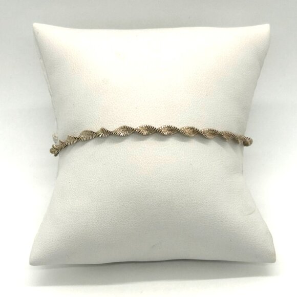 Sterling Silver Bracelet Delicate Twisted Chain 925 Lobster Lightweight 7 Inches - Picture 4 of 9